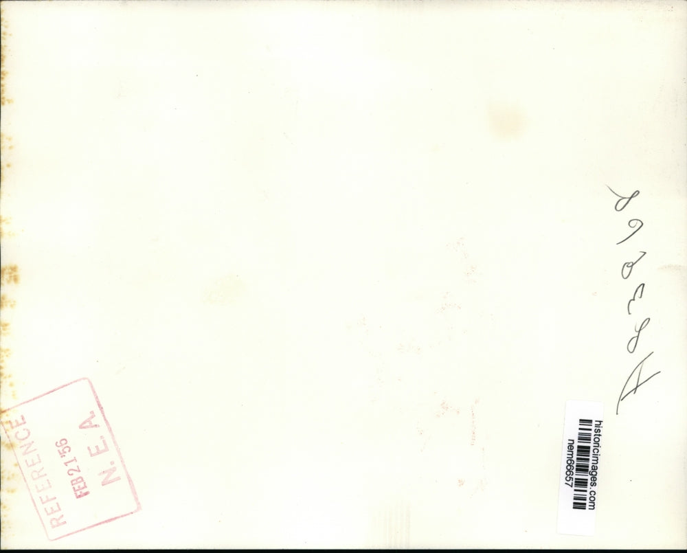 1956 Press Photo Howard Snyder-President Eisenhower's Doctor chats with newsmen