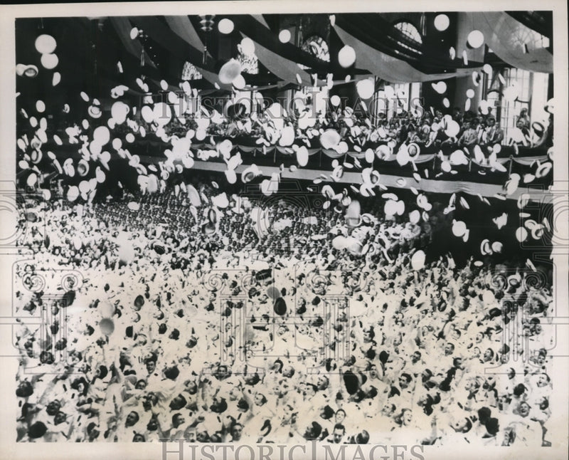 Load image into Gallery viewer, 1951 Press Photo Naval Academy graduates cheer after graduation ceremonies
