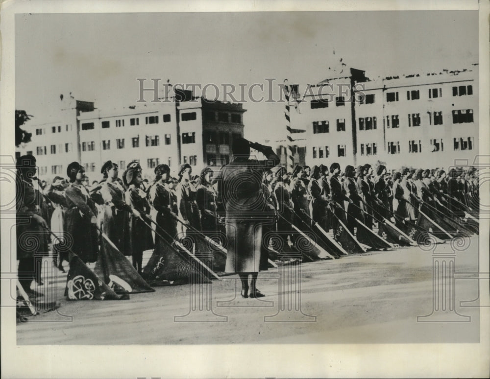 1938 Press Photo Egyptian Girl Guides salute King Farouk & bride F Zulficar