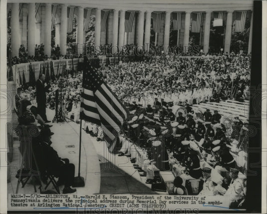 1951 Press Photo Harold Stassen delivers a principal address during Memorial Day