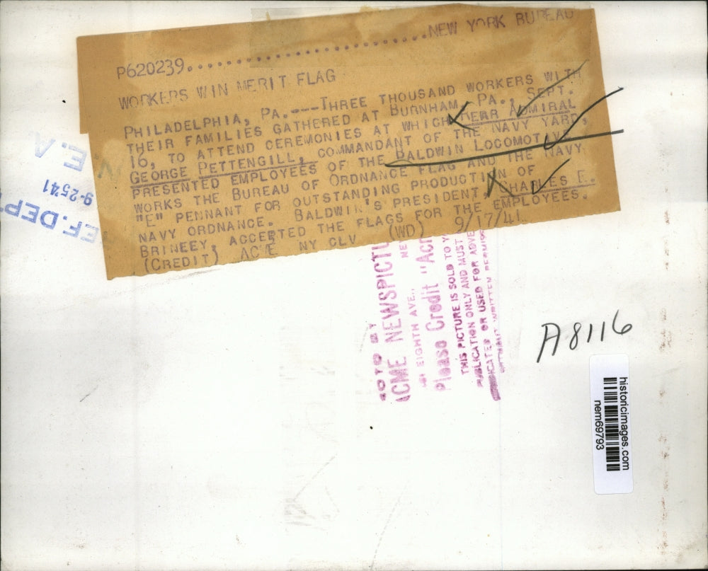 1941 Press Photo Baldwin Locomotive Workers gather at BurnhamPennsylvania