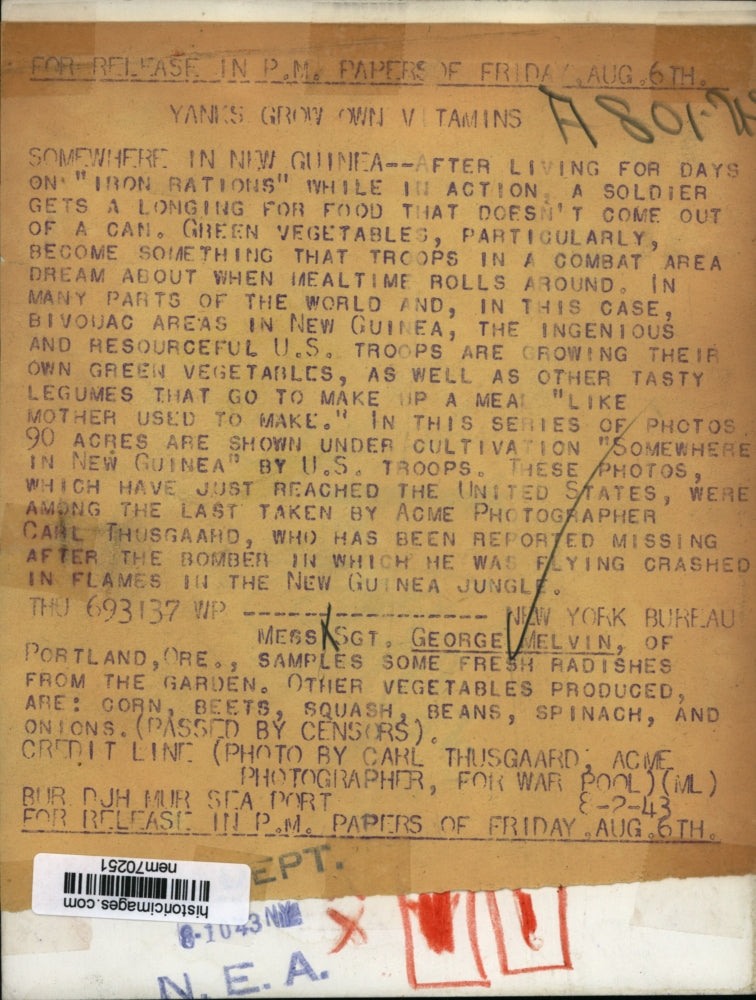 1943 Press Photo Mess Sgt George Melvin samples some vegetables