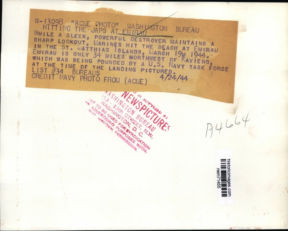 1944 Press Photo Destroyer as Marines land at Emirau at St Matthias island