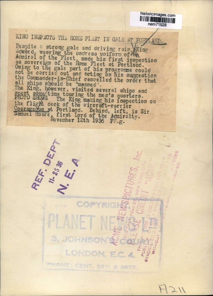 1936 Press Photo King Edward inspects the flight deck of the Courageous