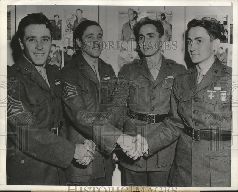 Load image into Gallery viewer, 1944 Press Photo Marines Antos &amp; John Boxler, Herschel &amp; Erschel Bray
