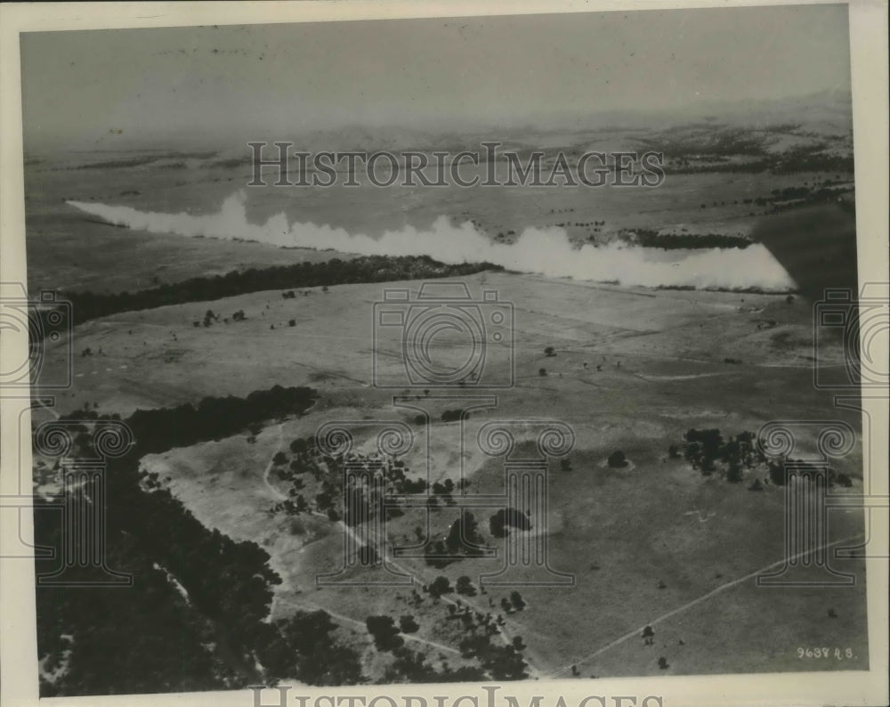 1940 Press Photo Aerial view of smoke screen - nem72582