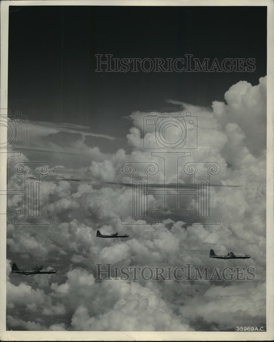 1949 Press Photo Formation of Consolidated Vultee B-36 Jets - nemo18265- Historic Images