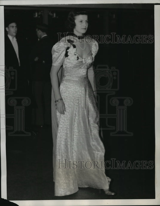 1938 Press Photo New York Society at closing of National Horse Show NYC