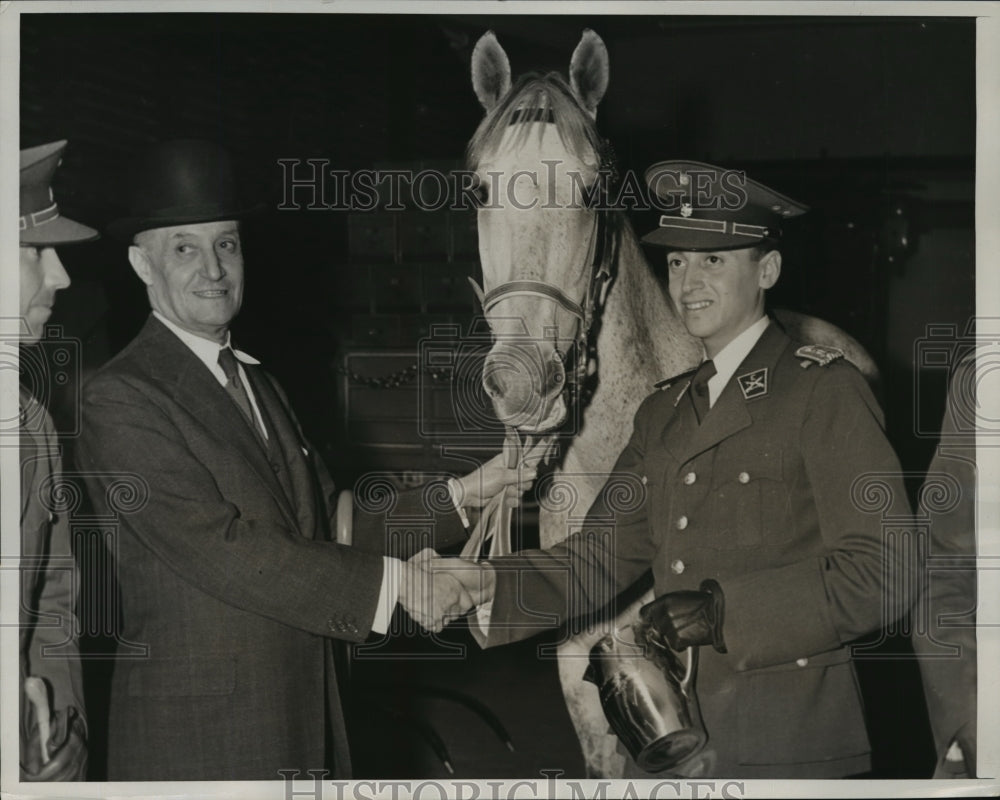 1938 Press Photo New York Don Manuel Trucco Congratulates Armando Sala NYC- Historic Images