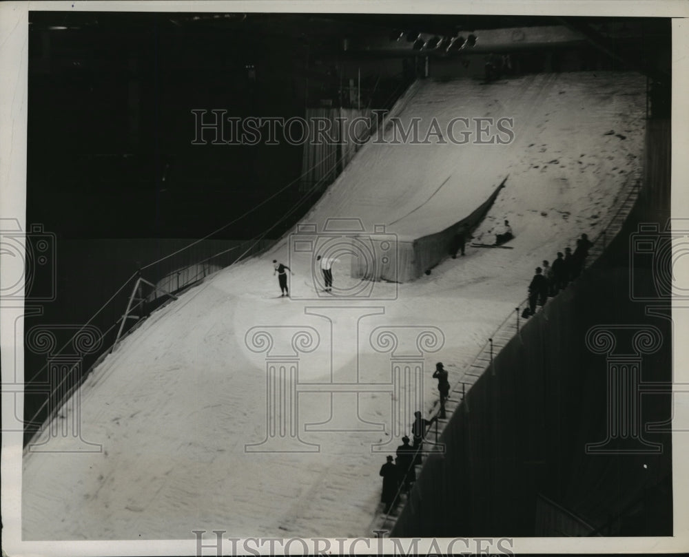 1938 Press Photo New York William Pulaski &amp; Chuck Warren  Madison Square NYC- Historic Images