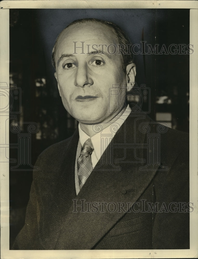 1938 Press Photo New York Dr.Harry Plotz, Laboratory Chief of Pasteur Ins. NYC