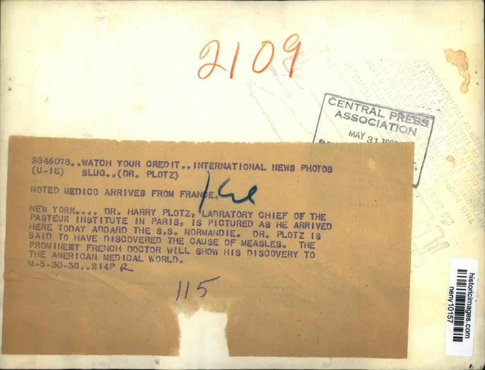 1938 Press Photo New York Dr.Harry Plotz, Laboratory Chief of Pasteur Ins. NYC