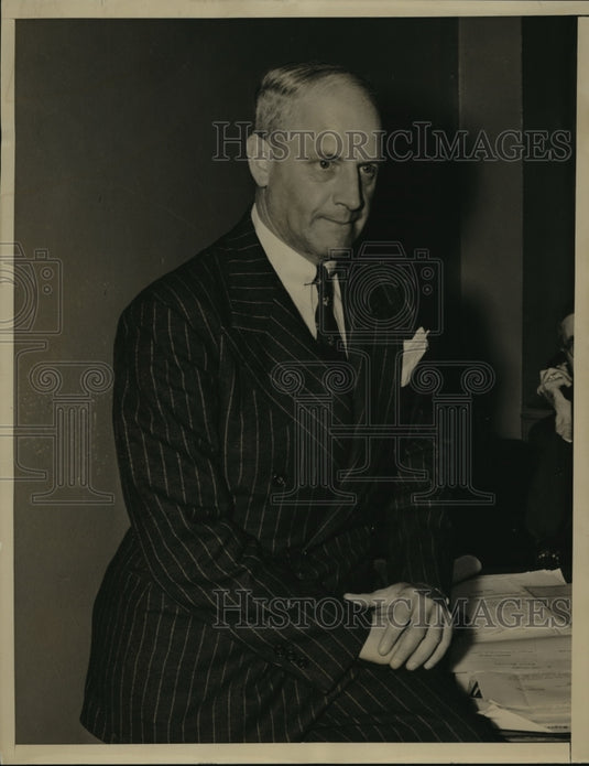 1938 Press Photo Rollo Blanchard awaits end of Hedi Heusser's "love sit-in," NY- Historic Images