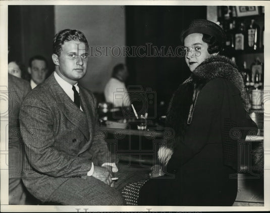 1935 Press Photo New York Pioneer Ball Committee Cocktail Party NYC - neny10571
