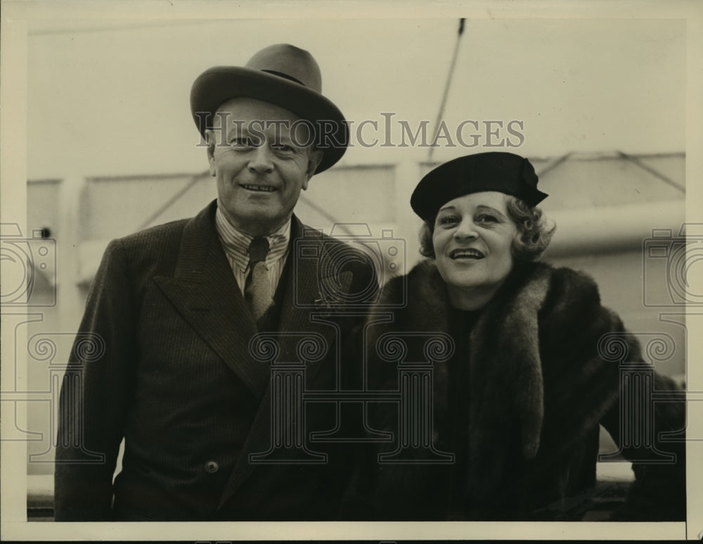 1936 Press Photo New York Arrive on Bremen NYC - neny10857