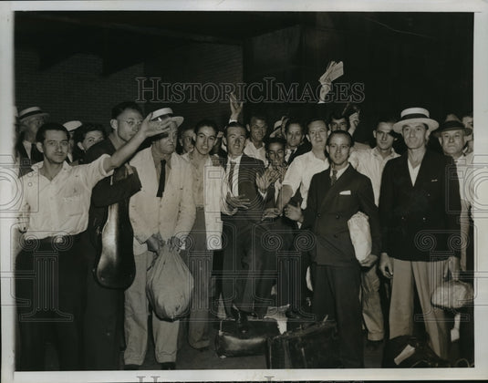 1935 Press Photo New York Heroic Crews of Morgan Liner Dixie arrived NYC