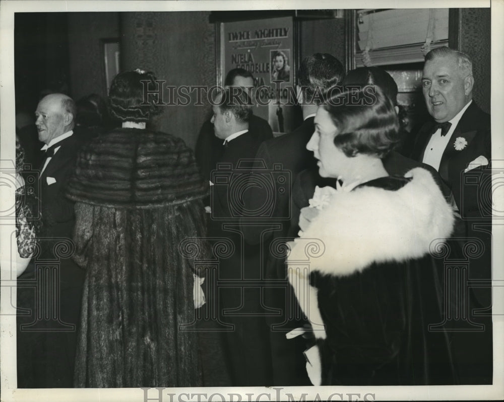 1936 Press Photo New York People Welcome New Year in Fine Fettle NYC - neny11277