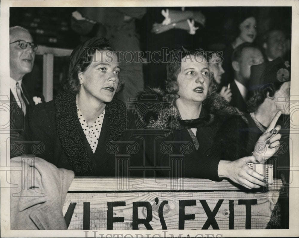 1937 Press Photo Mrs Thomas Kelly and Mrs John Kane - neny11572