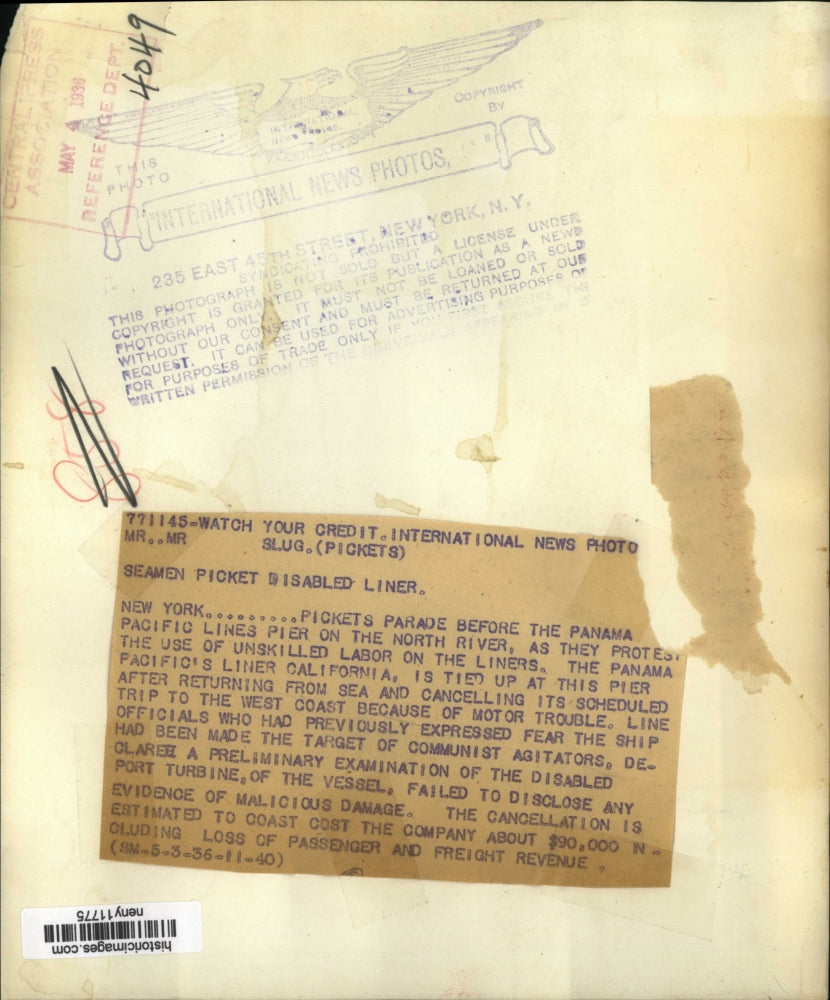 1936 Press Photo New York Seamen Picket Disabled Liner California NYC