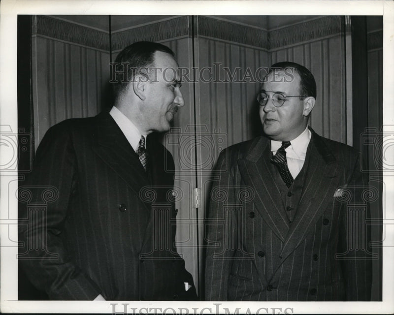 Load image into Gallery viewer, 1941 Press Photo New York Phil Bessey and F.Ward Just at A.N.P.A Convention NYC

