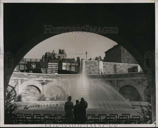 1937 Press Photo New York West Side 79th St Traffic Circle Archway Fountain NYC