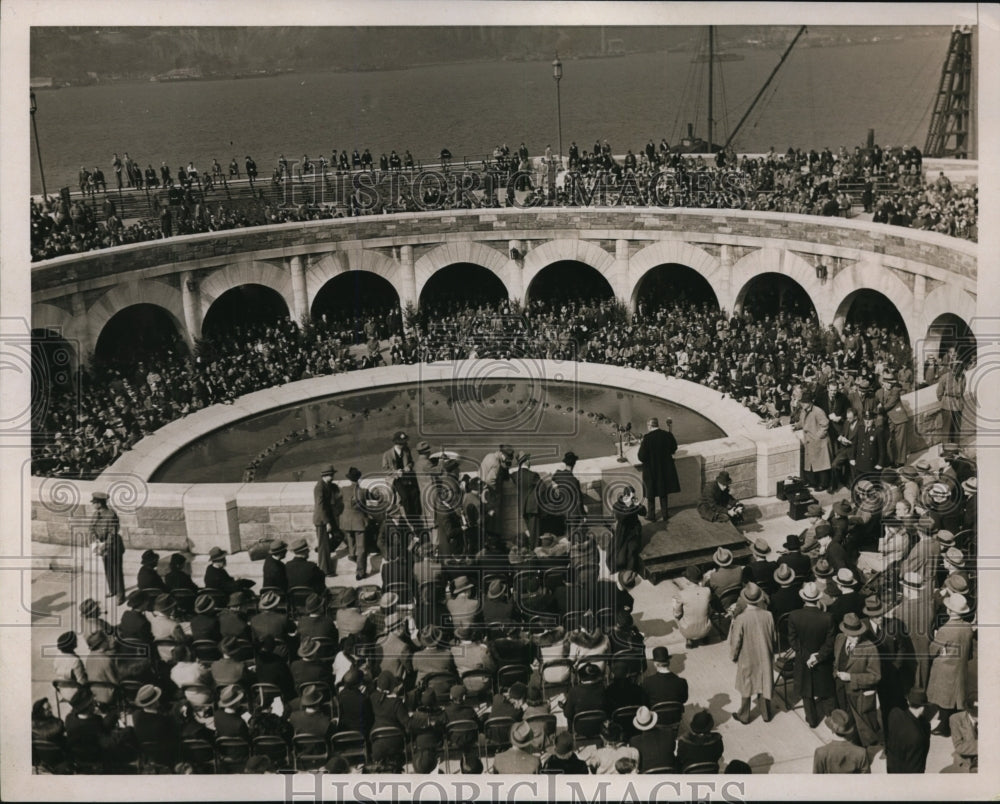 1937 Press Photo New York West Side Fountain at 79th St Opening Ceremony NYC