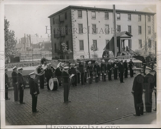 1937 Press Photo New York Rear Admiral Clark Woodward at Navy Yard NYC- Historic Images