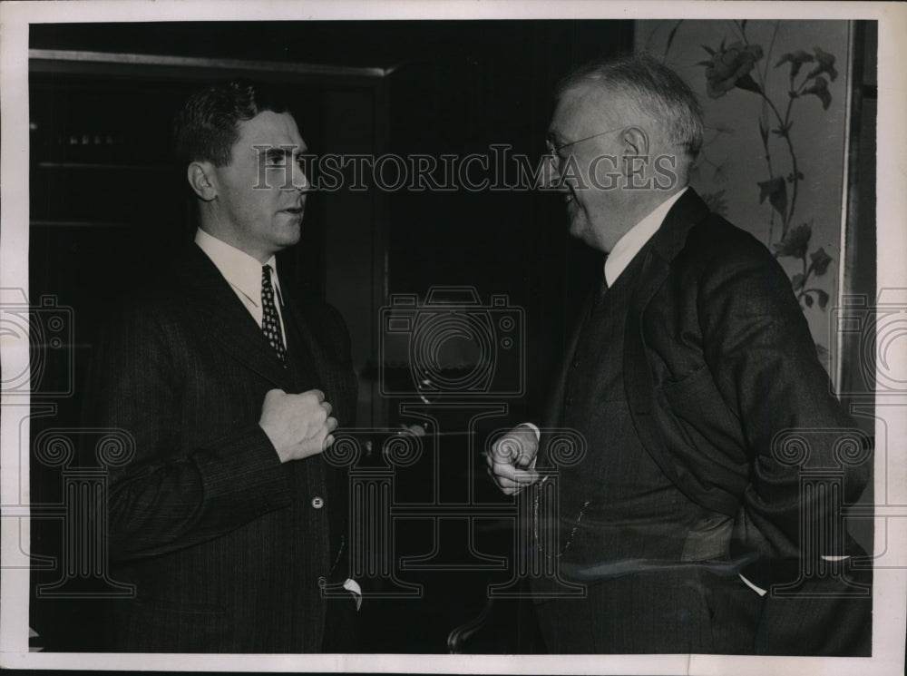 1937 Press Photo New York At Manufacturers' Meeting NYC - neny12266