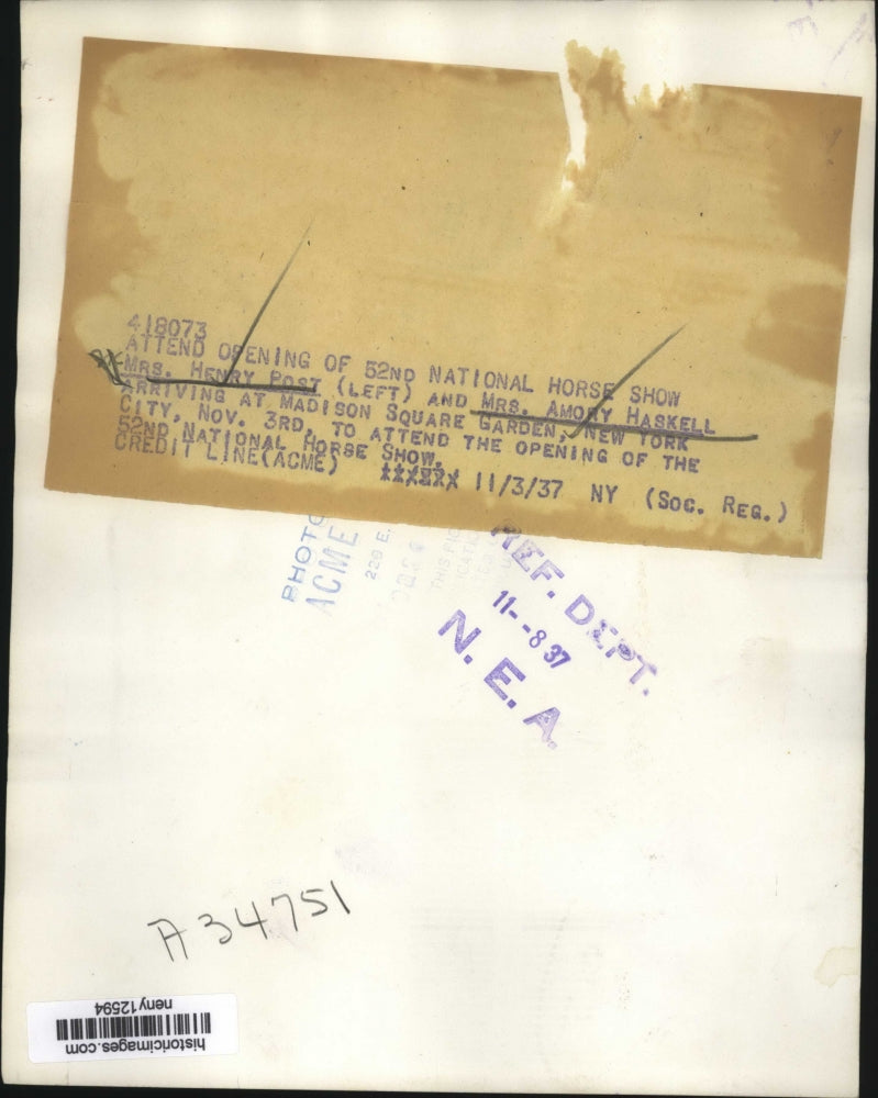 1937 Press Photo New york Mrs Henry Post, Mrs Amory Haskell at Horse Show NYC