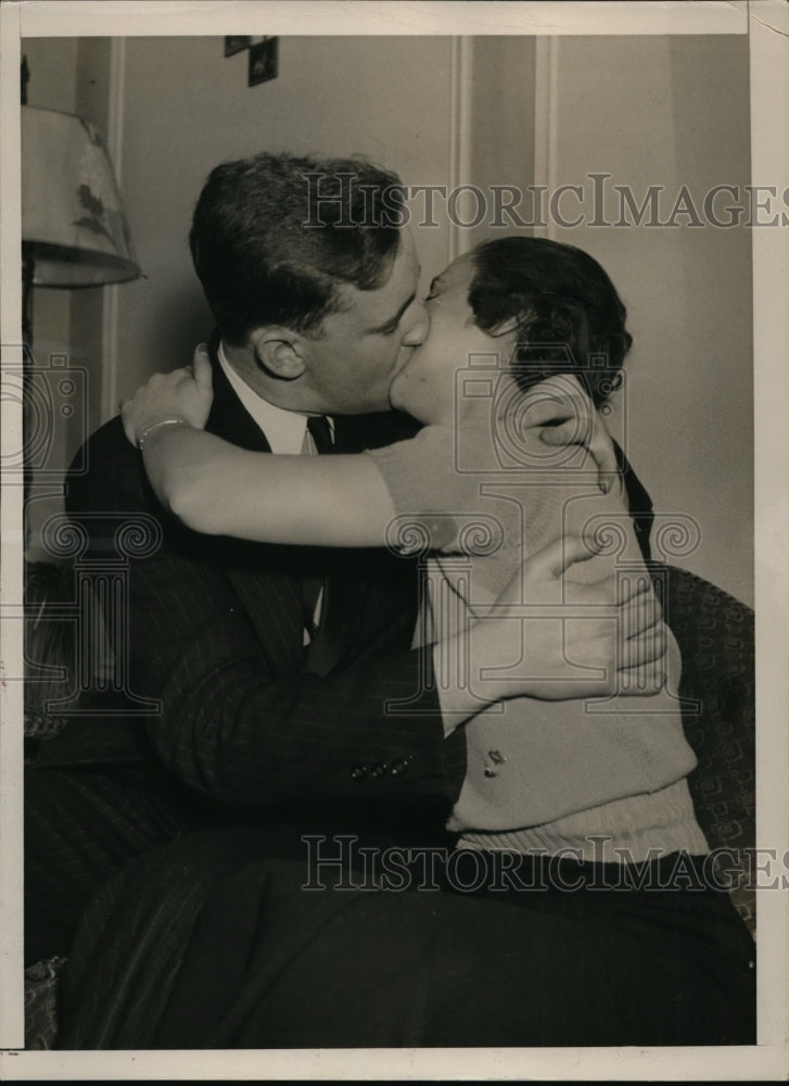 1937 Press Photo New York Glorifying The American Male NYC- Historic Images