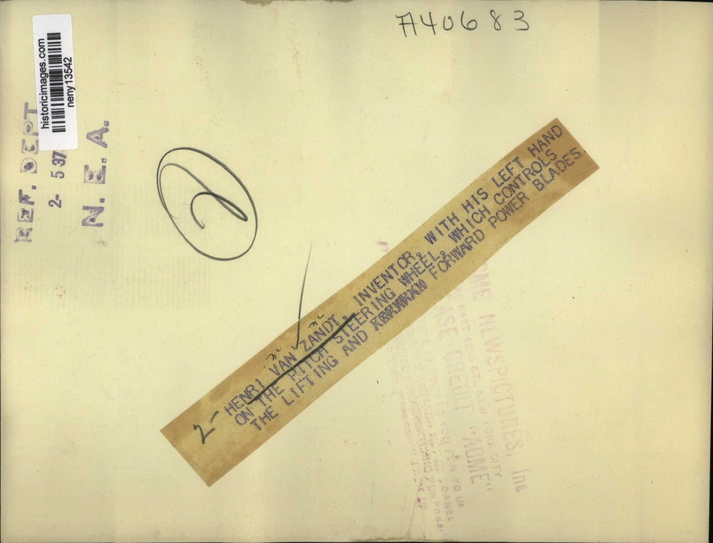 1937 Press Photo New York Inventor Henri Van Zandt& steering wheel NYC