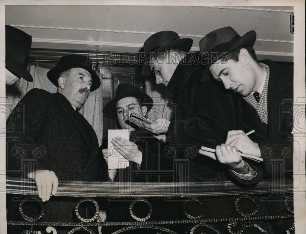 1942 Press Photo New York French Envoy to Brazil Arrives NYC - neny13762