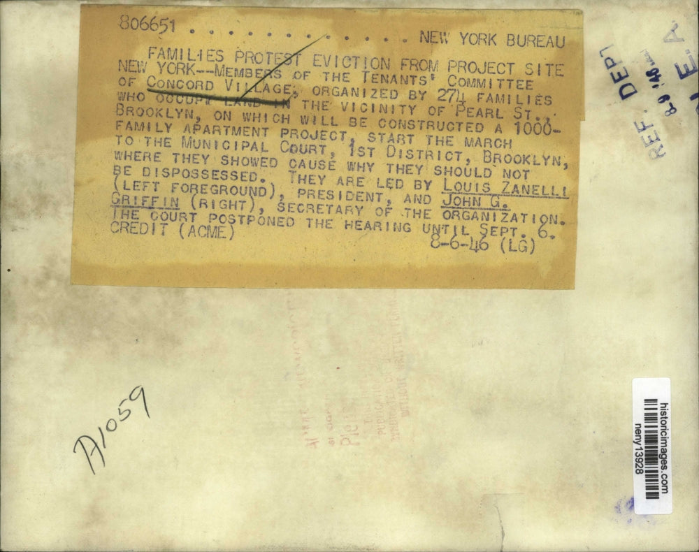 1946 Press Photo New York Families Protest Eviction From Project Site NYC