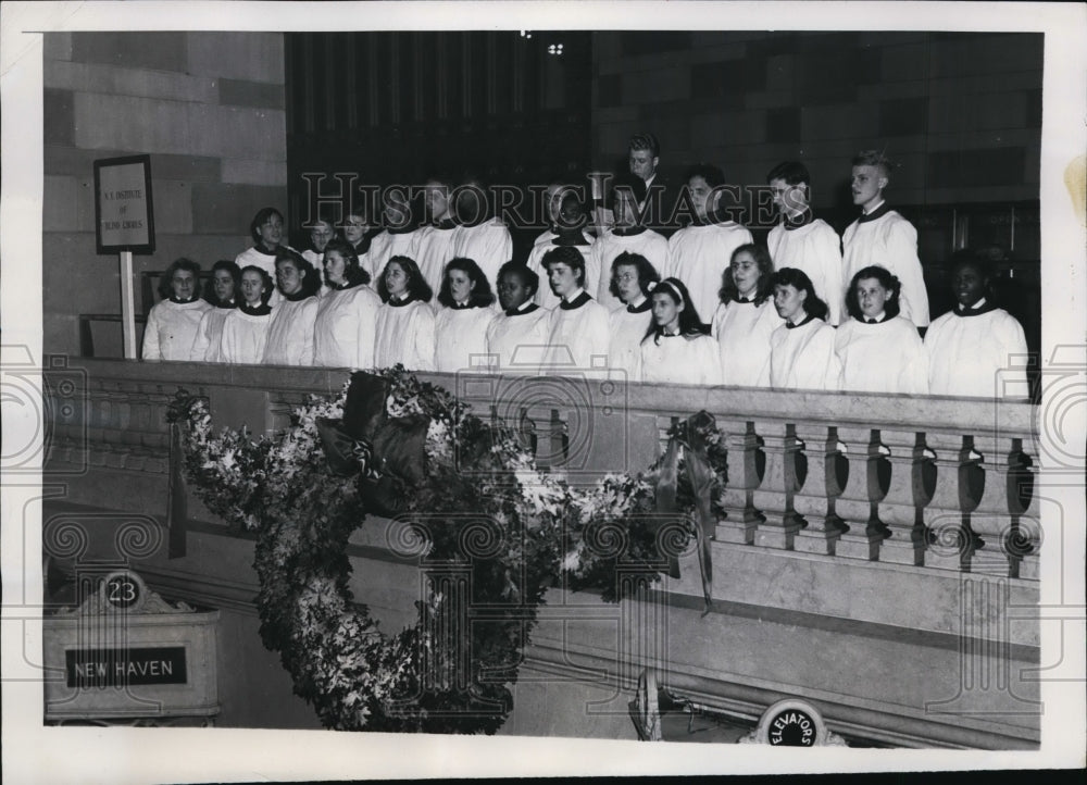 1946 Press Photo New York Institution for the Education of the Blind Choir NYC- Historic Images