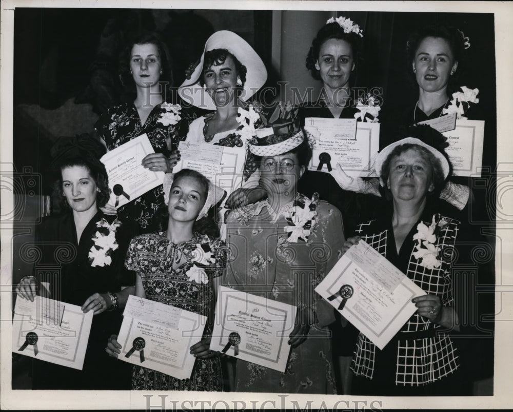 1946 Press Photo New York Eight Topped 15,000 in Sewing Contest - neny14312- Historic Images