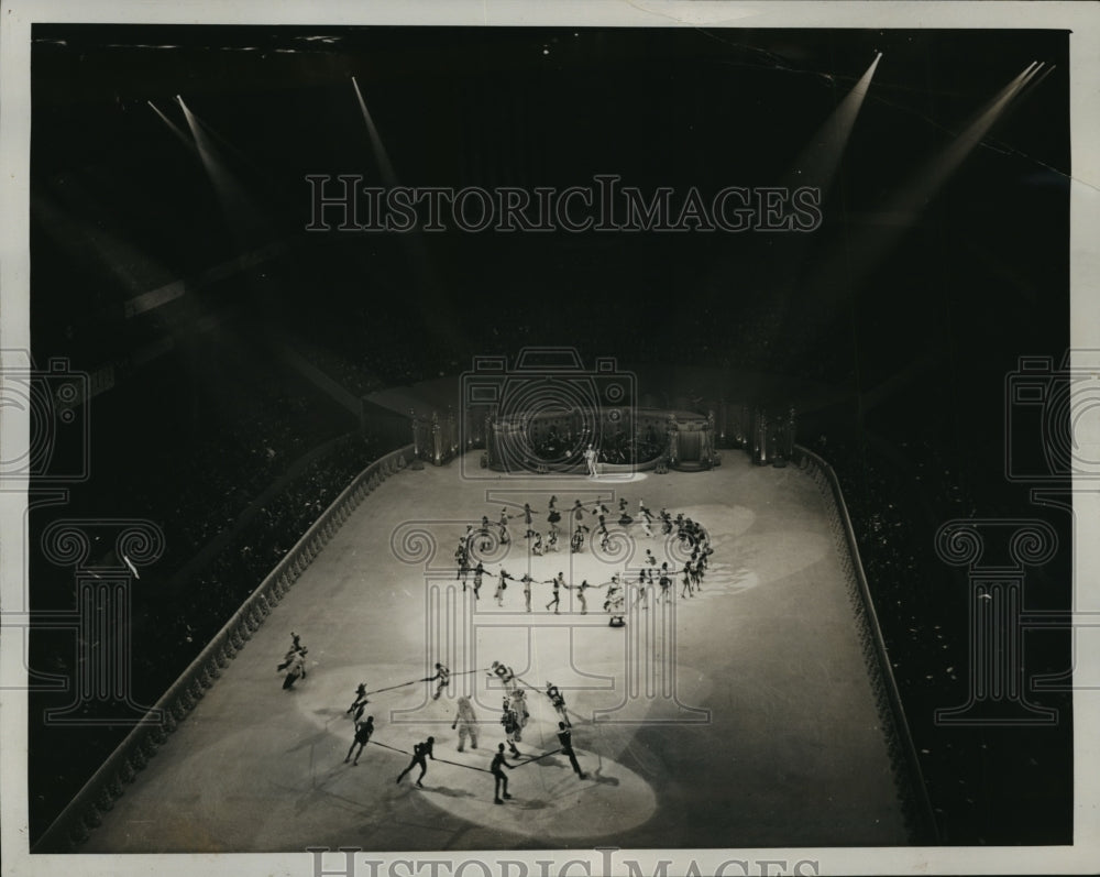 1941 Press Photo New York Big Top Sonja Henie's Hoolywood Ice Revue NYC