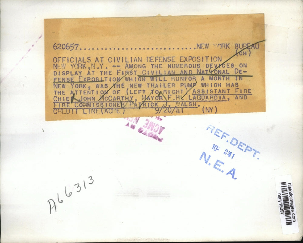 1941 Press Photo New York Officials at Civilian Defense Exposition NYC