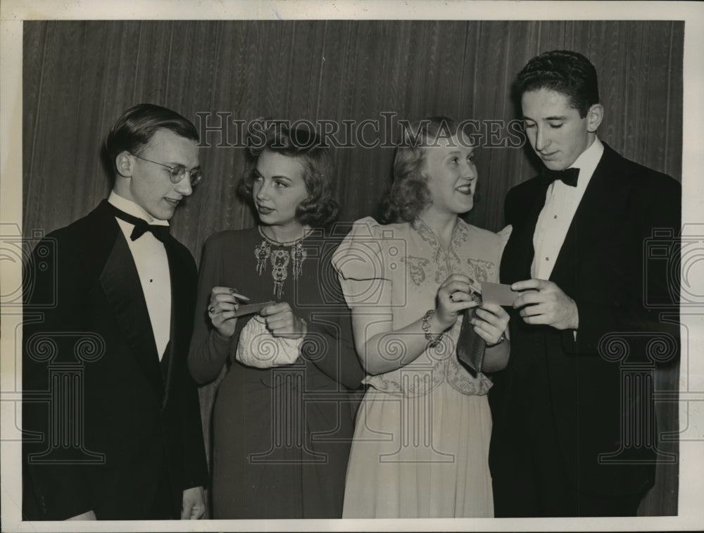 1943 Press Photo New York Colleges meet for Bridge Tournament  NYC- Historic Images