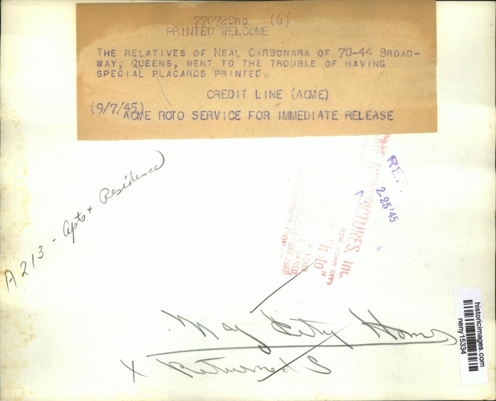 1945 Press Photo New York Placards for Neal Carbonara in Queens NYC - neny15334