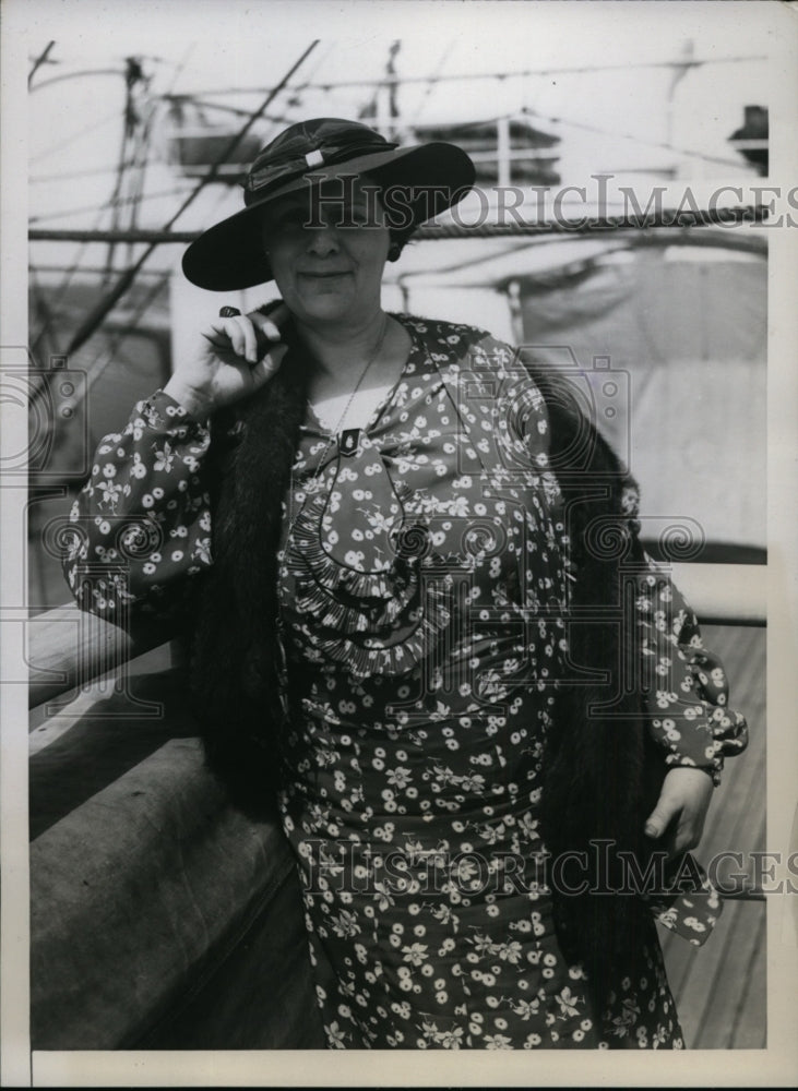 1934 Press Photo New York Estelle M. Sternberger,Director of World Peaceways NYC