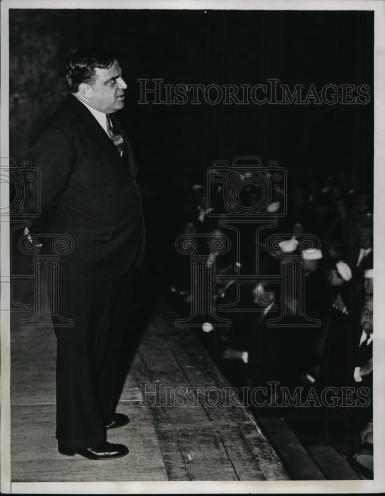 1934 Press Photo New York Mayor LaGuardia at Carnegie Washington Birthday NYC- Historic Images