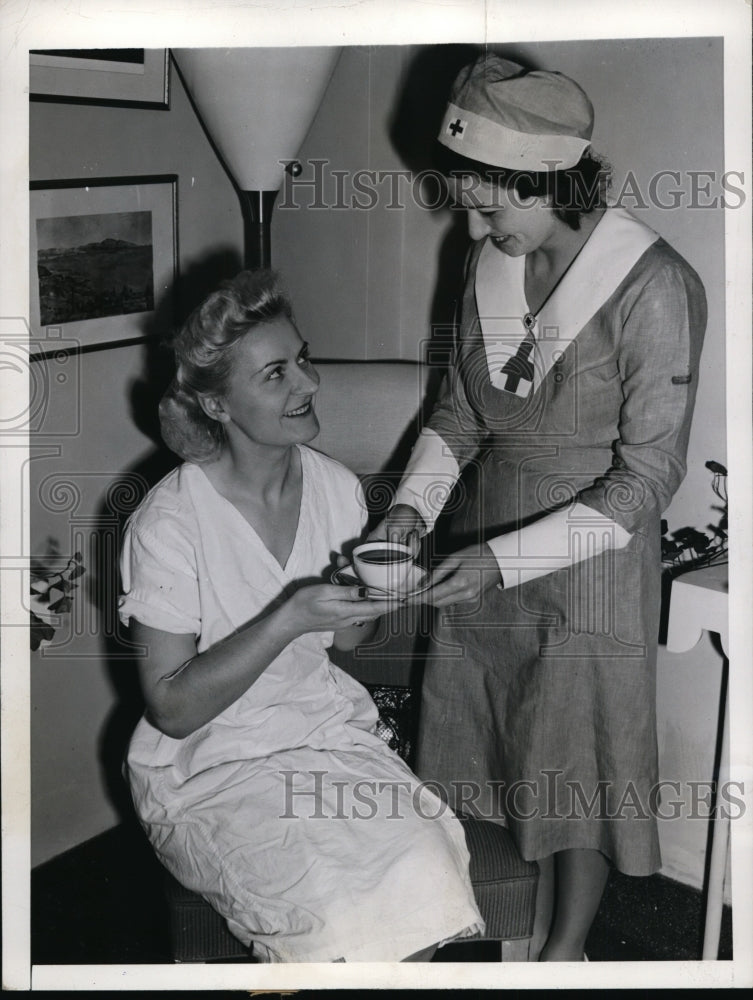 1941 Press Photo New York Margaret Thoresson, Mrs JL Kraus of Red Cross NYC