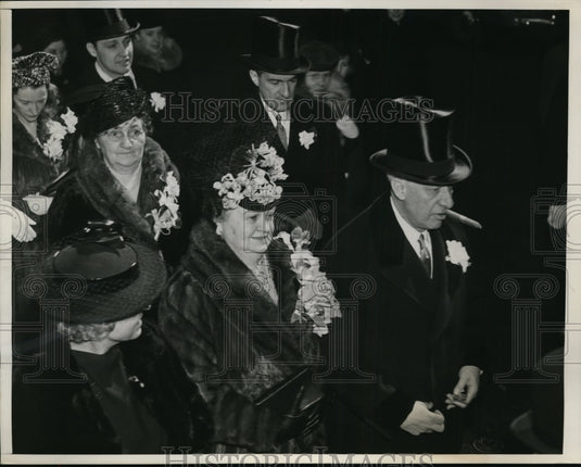 1940 Press Photo New York Alfred Smith in Easter Parade on Fifth Avenue NYC.