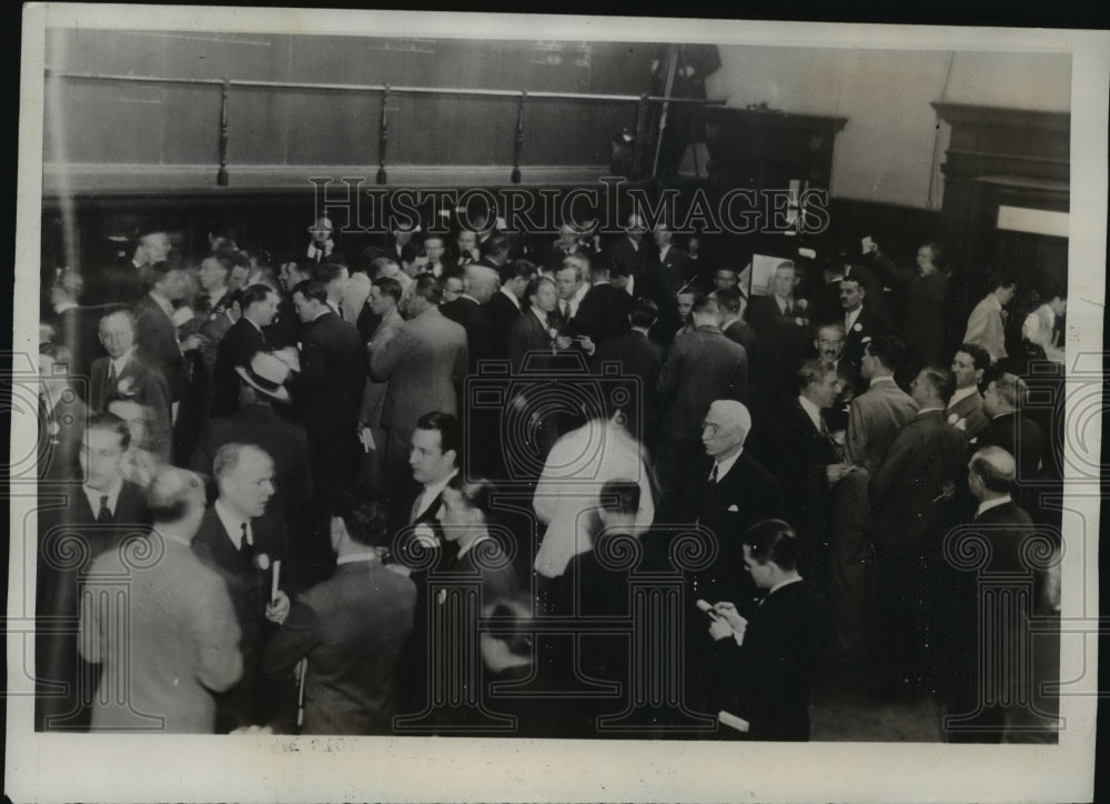 1934 Press Photo New York Toronto Stock Exchange Floor Comparison NYC