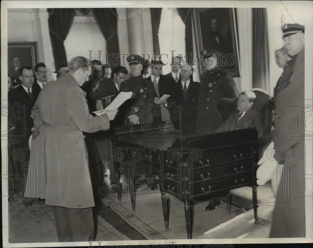 1932 Press Photo NEW YORK UNKNOWN GROUP OF MEN NYC - neny17782