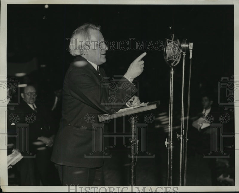 Load image into Gallery viewer, 1932 Press Photo New York Jacob Panken speaks at Socialist rally in NYC

