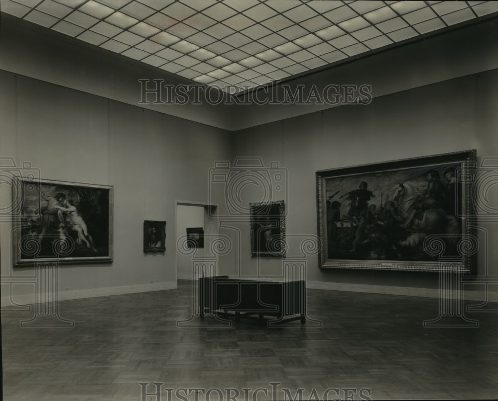 1954 Press Photo Paintings on display in gallery - neny18466