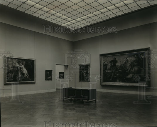 1954 Press Photo Paintings on display in gallery - neny18466