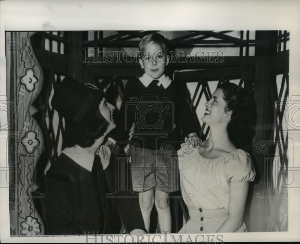 1949 Press Photo NEW YORK SPEAKS FOR HIMSELF NYC - neny18503