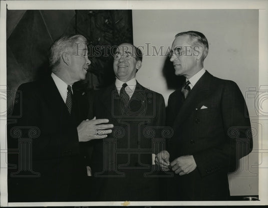 1940 Press Photo New York Athletics and Defense Meeting at Hotel New Yorker NYC